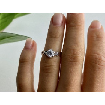 925 Sterling Silver CZ Ring Size 5.5