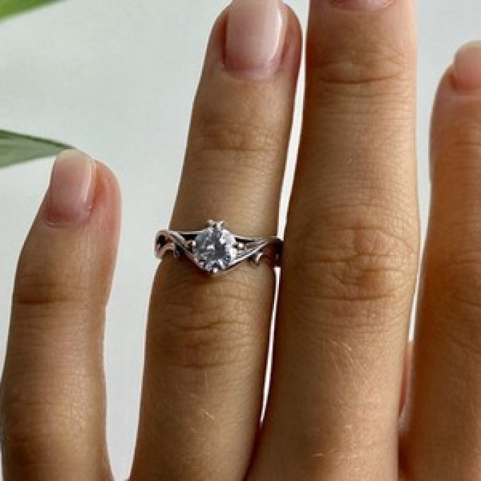 925 Sterling Silver CZ Ring Size 5.5