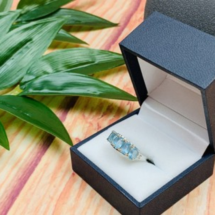 925 Sterling Silver Blue Spinel Ring Size 6.5