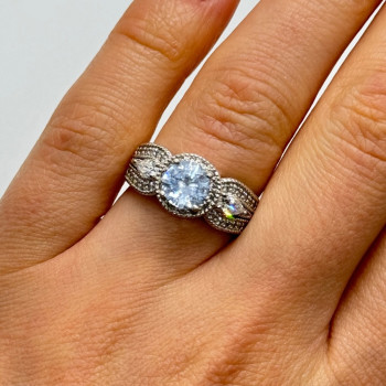 925 Sterling Silver CZ Ring Size 6.5