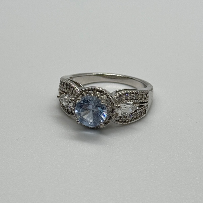 925 Sterling Silver CZ Ring Size 6.5