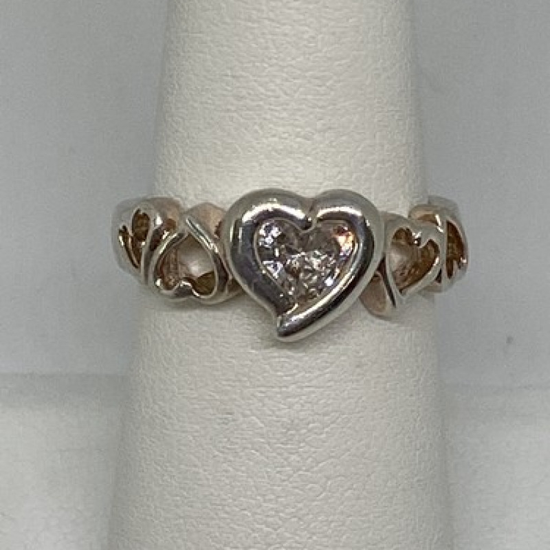 925 Sterling Silver CZ Ring Size 6.75