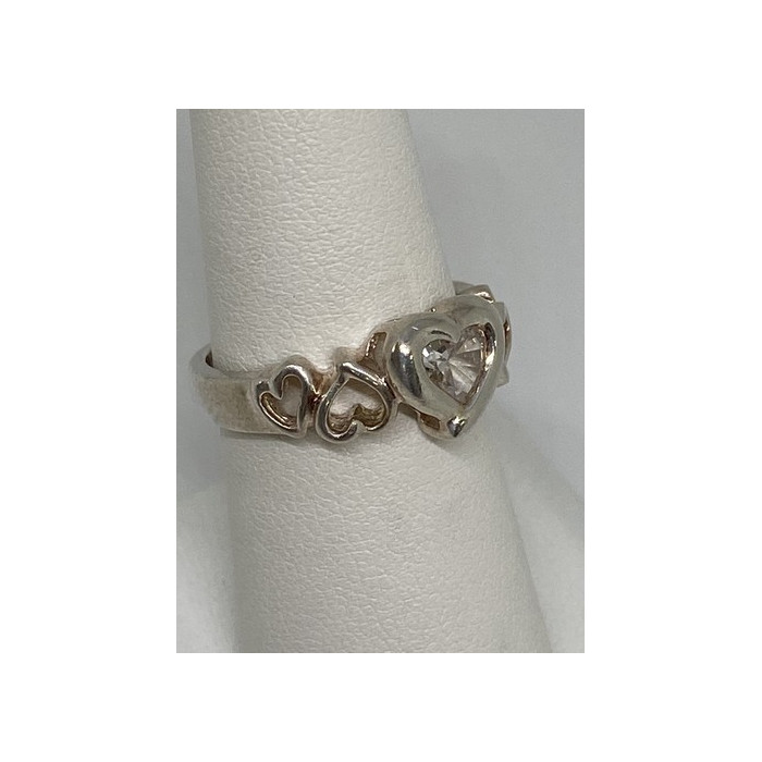 925 Sterling Silver Ring With CZ Size 6.75