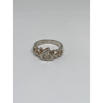 925 Sterling Silver Ring With CZ Size 6.75