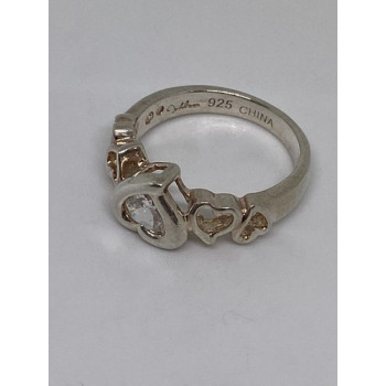 925 Sterling Silver Ring With CZ Size 6.75