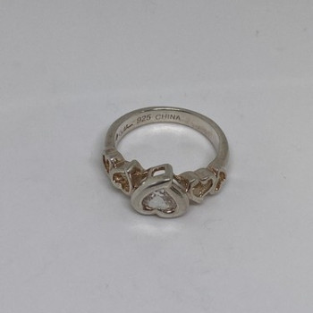 925 Sterling Silver CZ Ring Size 6.75