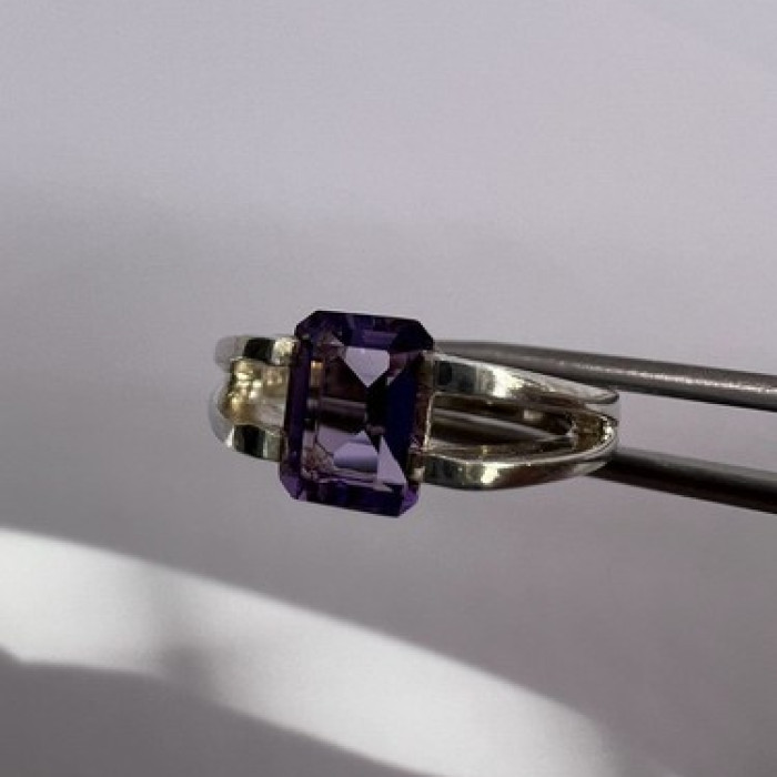 925 Sterling Silver Amethyst Cna Ring Size 7