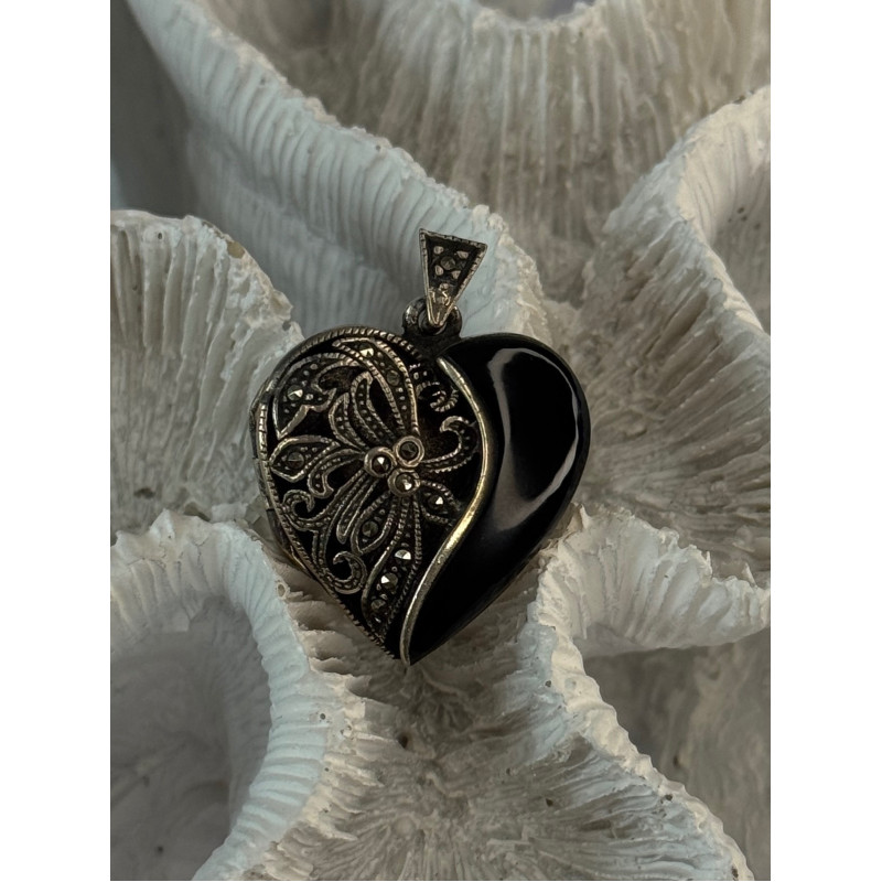 Vintage 925 Sterling Silver Onyx & Marcasite Heart Locket Pendant