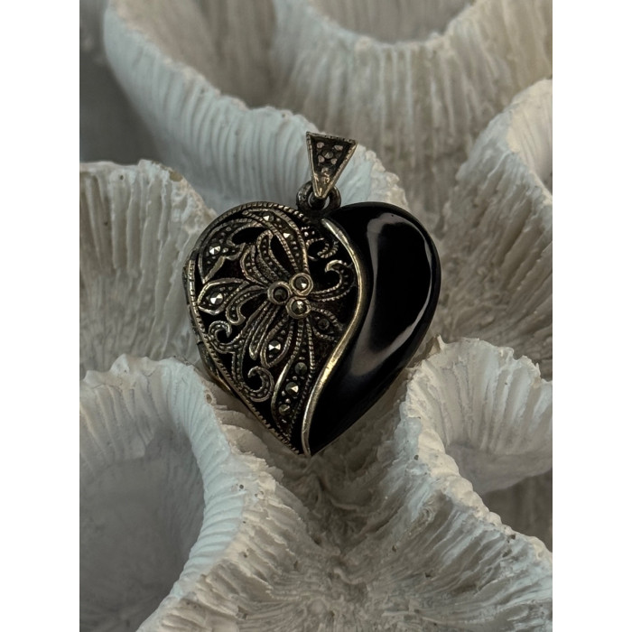 Vintage 925 Sterling Silver Onyx & Marcasite Heart Locket Pendant