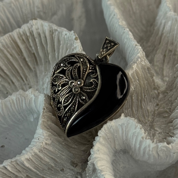 Vintage 925 Sterling Silver Onyx & Marcasite Heart Locket Pendant