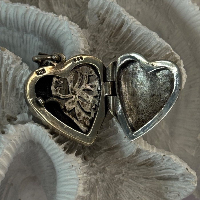 Vintage 925 Sterling Silver Onyx & Marcasite Heart Locket Pendant