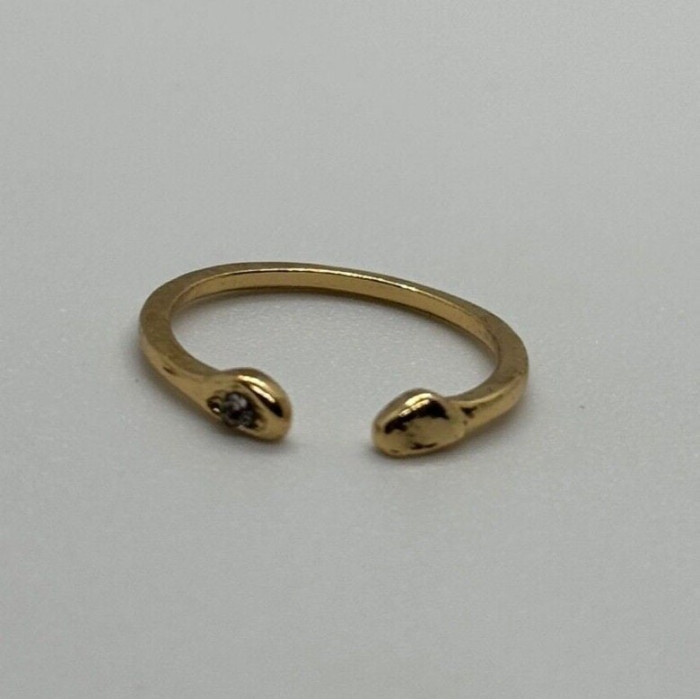 925 Sterling Silver Gold Plated CZ Ring Size 5