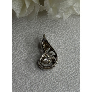 925 Sterling Silver Lovely Moving Fox CZ Pendant Length 0.90 Inch