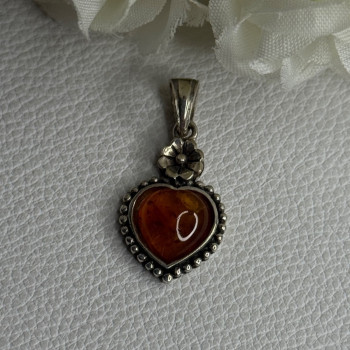 925 Sterling Silver Amber Heart & Flower Pendant Length 1.15 Inch