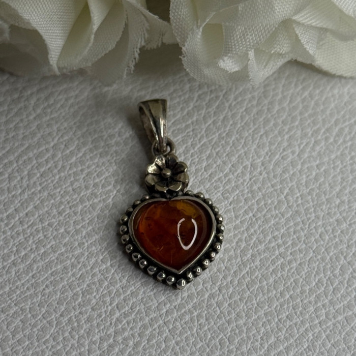 925 Sterling Silver Amber Heart & Flower Pendant Length 1.15 Inch