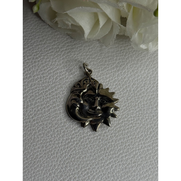 Vintage 925 Sterling Silver Moon & Sun Pendant Length 1.20 Inch