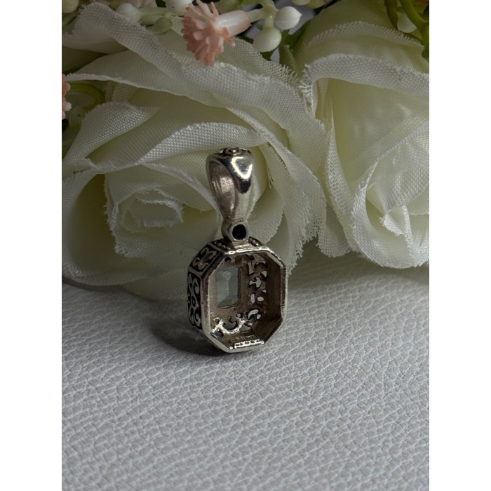 925 Sterling Silver Blue Topaz Pendant Length 1 Inch