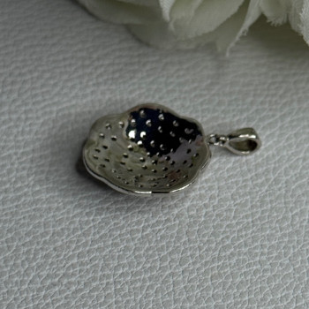 Lovely Flower 925 Sterling Silver Beryl Pendant Length 1 Inch