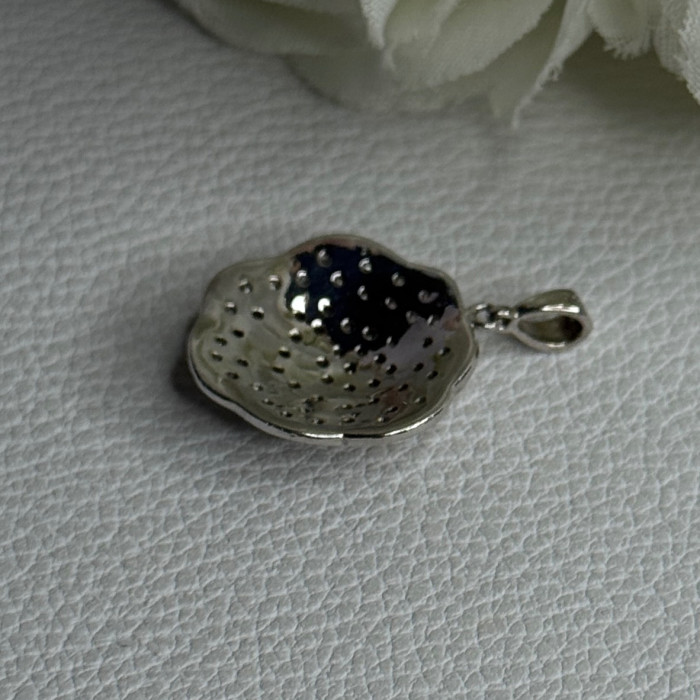 Lovely Flower 925 Sterling Silver Beryl Pendant Length 1 Inch