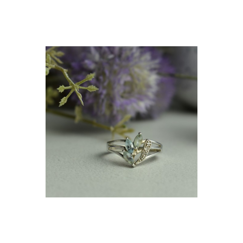 925 Sterling Silver Topaz Ring Size 10