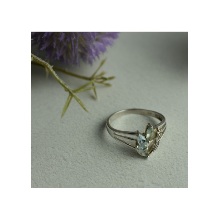 925 Sterling Silver Topaz Ring Size 10