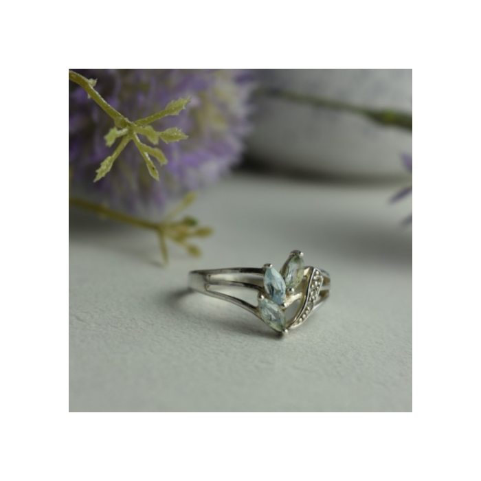925 Sterling Silver Topaz Ring Size 10