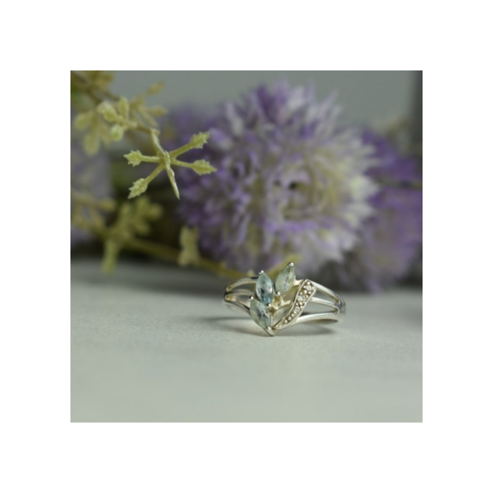 925 Sterling Silver Topaz Ring Size 10