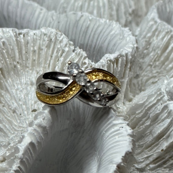 925 Sterling Silver Gold Plated Part White Beryl Ring Size 6.5