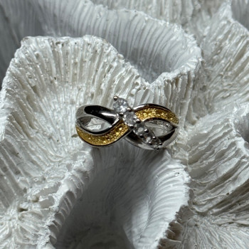 925 Sterling Silver Gold Plated Part White Beryl Ring Size 6.5