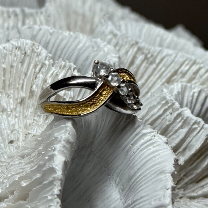 925 Sterling Silver Gold Plated Part White Beryl Ring Size 6.5