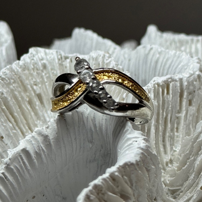 925 Sterling Silver Gold Plated Part White Beryl Ring Size 6.5