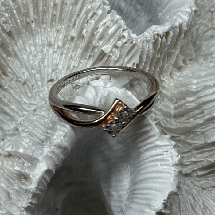 925 Sterling Silver Gold Plated Part White Sapphire Ring Size 6