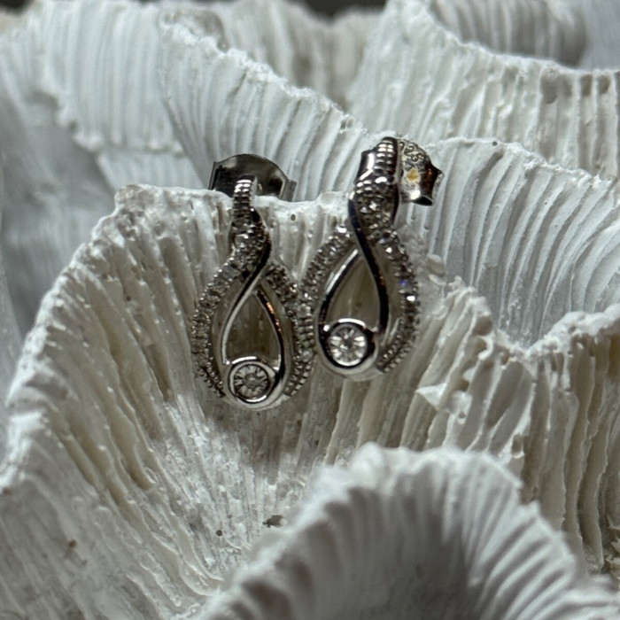 Interwoven 925 Sterling Silver White Topaz Earrings Length 0.6 in