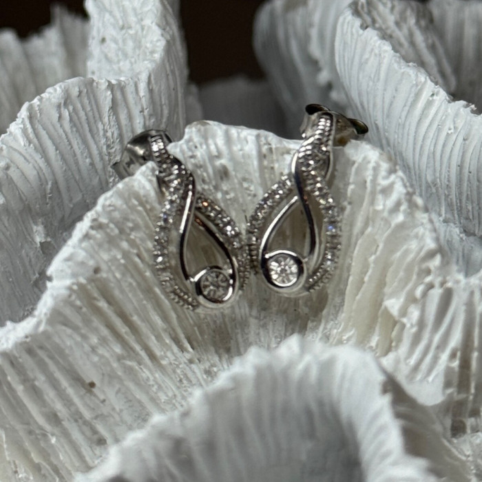 Interwoven 925 Sterling Silver White Topaz Earrings Length 0.6 in