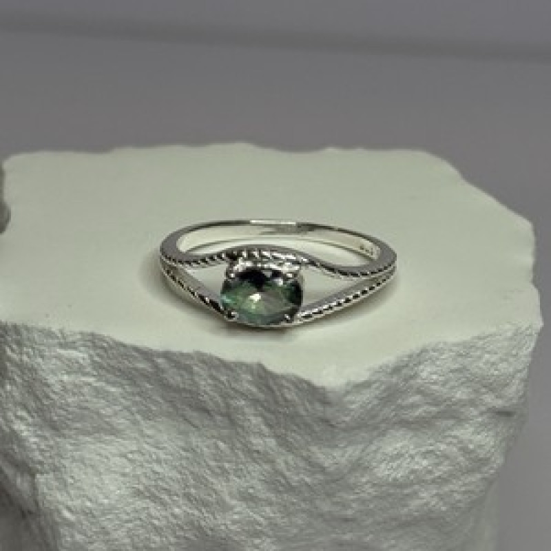 925 Sterling Silver Alexandrite Ring Size 7.5