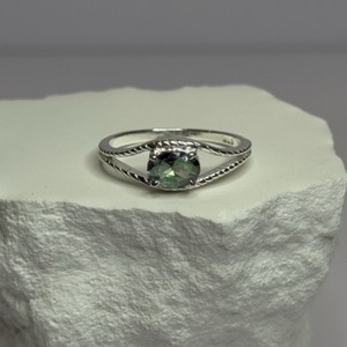 925 Sterling Silver Alexandrite Ring Size 7.5