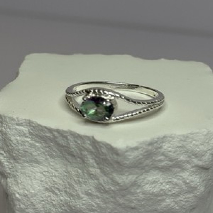 925 Sterling Silver Alexandrite Ring Size 7.5