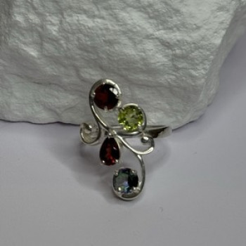 925 Sterling Silver Alexandrite, Garnet & Peridot Ring Size 6.5