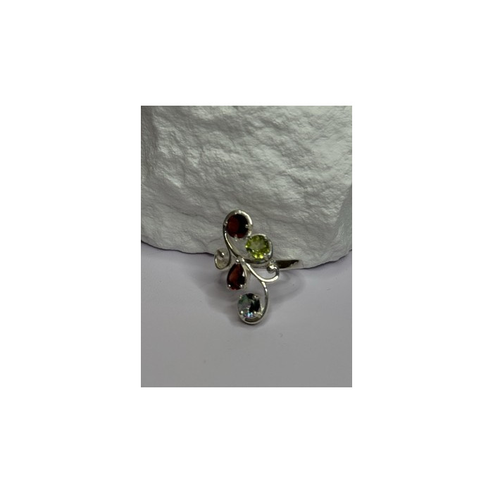 925 Sterling Silver Alexandrite, Garnet & Peridot Ring Size 6.5