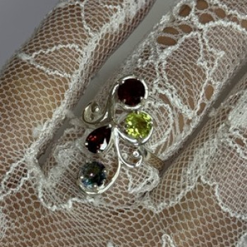 925 Sterling Silver Alexandrite, Garnet & Peridot Ring Size 6.5