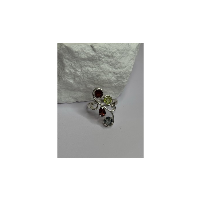 925 Sterling Silver Alexandrite, Garnet & Peridot Ring Size 6.5