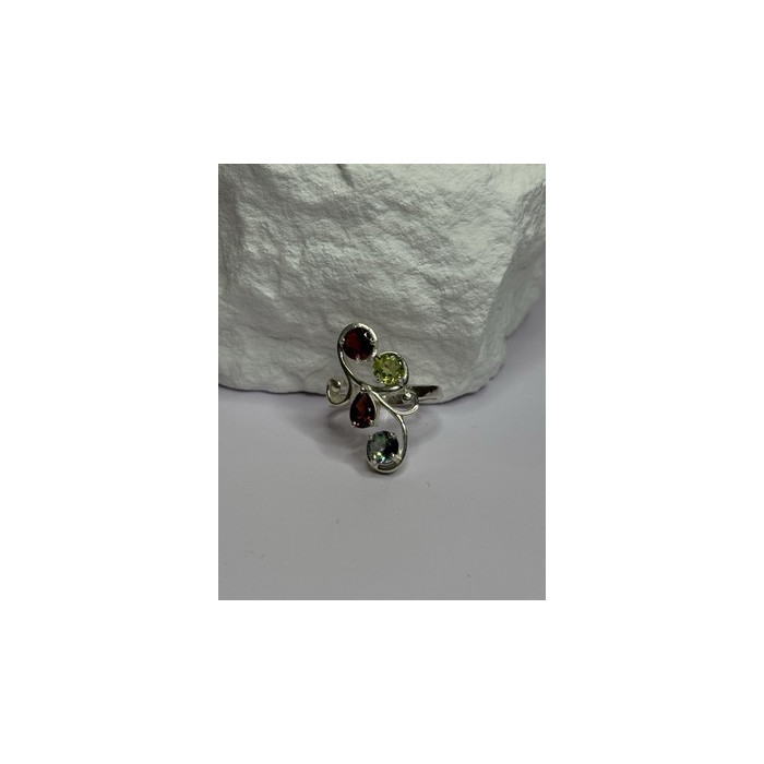 925 Sterling Silver Alexandrite, Garnet & Peridot Ring Size 6.5