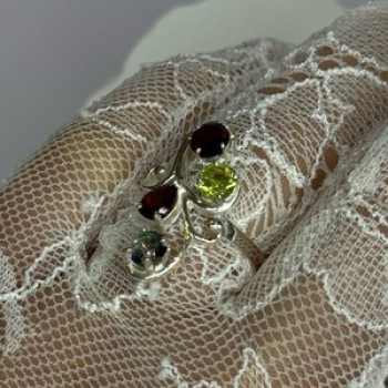 925 Sterling Silver Alexandrite, Garnet & Peridot Ring Size 6.5