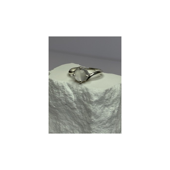 925 Sterling Silver Moonstone Ring Size 7.5
