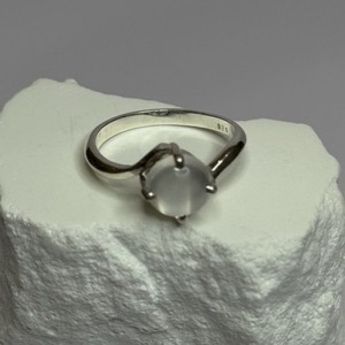 925 Sterling Silver Moonstone Ring Size 7.5