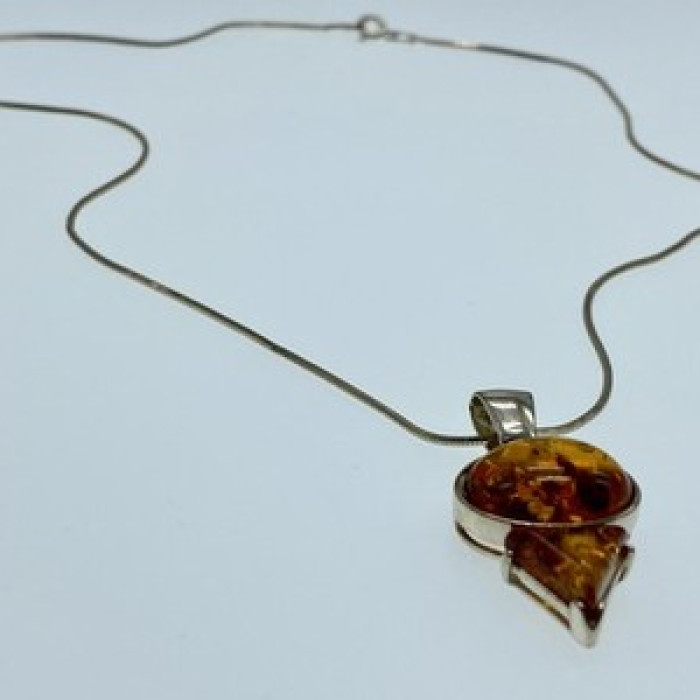925 Sterling Silver Amber Chain With Pendant