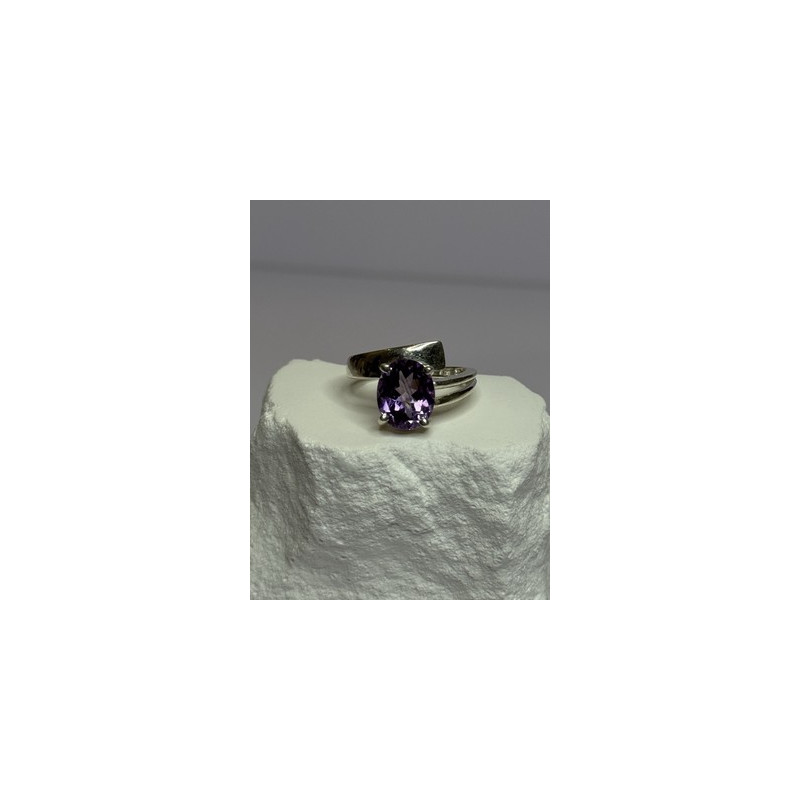 925 Sterling Silver Amethyst Ring Size 7.5