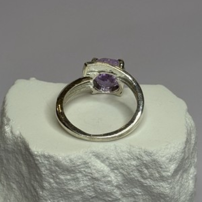 925 Sterling Silver Amethyst Ring Size 7.5