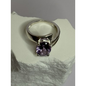 925 Sterling Silver Amethyst Ring Size 7.5