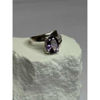 925 Sterling Silver Amethyst Ring Size 7.5